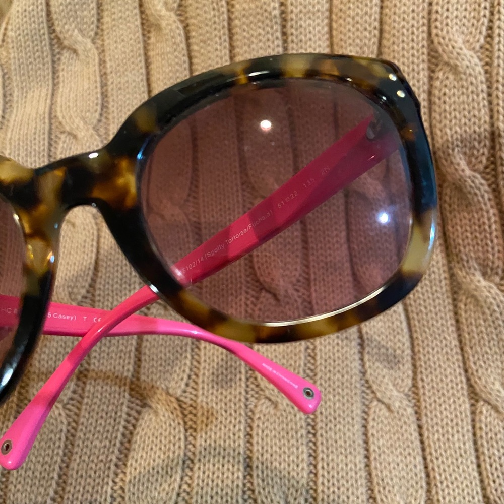 Coach Sunglasses ☀️ - Picture 5 of 6
